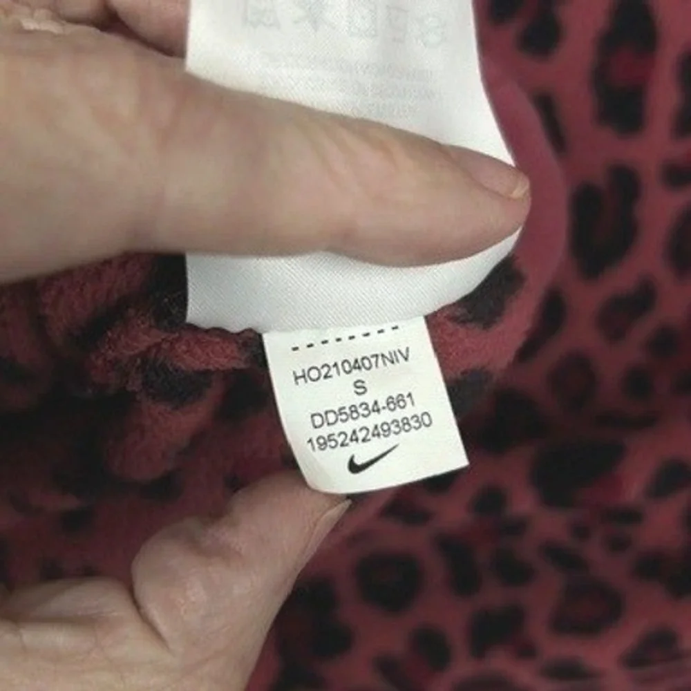 Nike Sportswear Essentials Leopard Print Fleece Sweatshirt Mauve Small